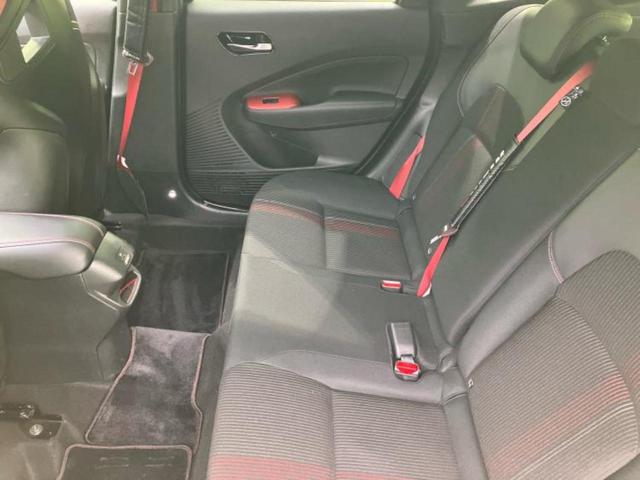 オーラ ニスモ　新品タイヤ／保証書／純正　９インチ　ＳＤナビ／インテリジェントルームミラー／エマージェンシーブレーキ／全方位モニター／車線逸脱防止支援システム／シート　ハーフレザー／ヘッドランプ　ＬＥＤ　全周囲カメラ（8枚目）