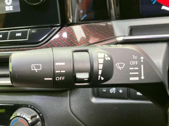 オーラ ニスモ　新品タイヤ／保証書／純正　９インチ　ＳＤナビ／インテリジェントルームミラー／エマージェンシーブレーキ／全方位モニター／車線逸脱防止支援システム／シート　ハーフレザー／ヘッドランプ　ＬＥＤ　全周囲カメラ（17枚目）