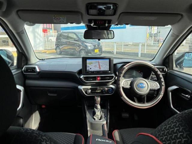 ロッキー G 新品タイヤ/エアロ/保証書/社外 9インチ SDナビ/衝突安全装置/シートヒーター/車線逸脱防止支援システム/ヘッドランプ LED/ETC/EBD付ABS/横滑り防止装置/アイドリングストップ(4枚目)