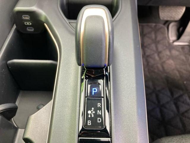 クラウンクロスオーバー ４ＷＤ　Ｇ　新品タイヤ／モデリスタエアロ／保証書／ディスプレイオーディオ＋ナビ１２．３インチ／トヨタセーフティセンス／車線逸脱防止支援システム／ヘッドランプ　ＬＥＤ／Ｂｌｕｅｔｏｏｔｈ接続　衝突被害軽減システム（18枚目）