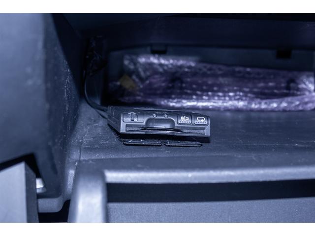 メガーヌ ルノー スポール ユーザー様直接仕入れ・KW車高調・Wedsホイール・コバルトフロントアンダースポイラー・キャロルカナード&リアスポイラー・HPIエアクリーナー・ブレンボキャリパー・レカロシート・黄色メーター(44枚目)