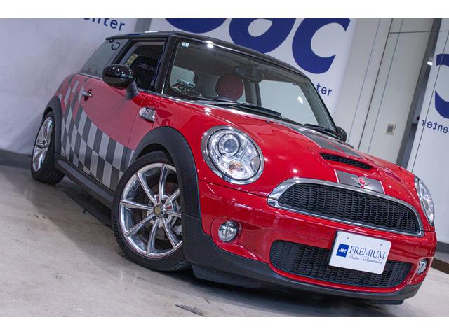 MINI クーパーS ユーザー様直接仕入れ・6MT・ローダウン・サクラムマフラー・PIAAアルミホイール・ツートンカラー・レカロセミバケットシート・零1000エアクリ(6枚目)