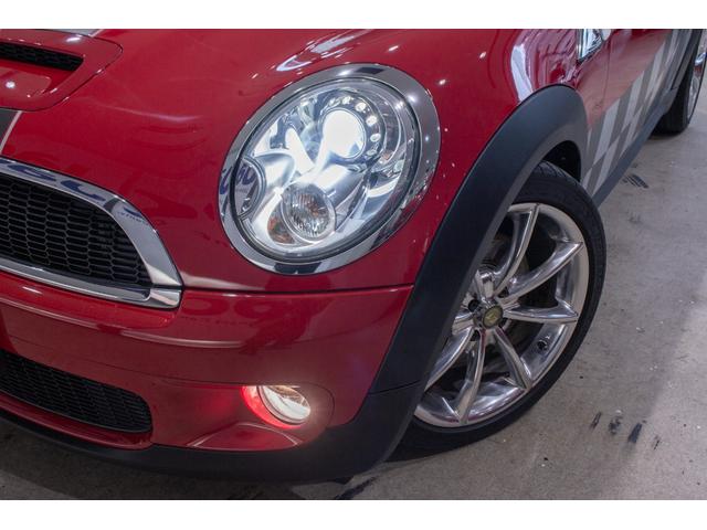 MINI クーパーS ユーザー様直接仕入れ・6MT・ローダウン・サクラムマフラー・PIAAアルミホイール・ツートンカラー・レカロセミバケットシート・零1000エアクリ(20枚目)