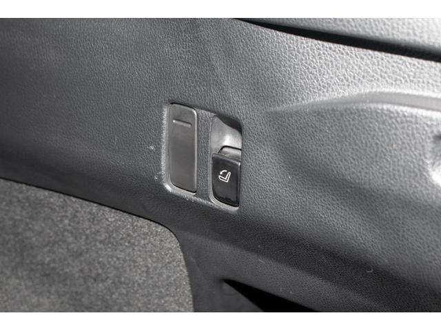 レヴォーグ 1.6GTアイサイト STIスポーツルック・STIフルエアロ・ブラックLEDヘッドライト・エンケイPF03・アドバンスドセーフティPKG・革調シートカバー・パワーシート・パナソニックナビ・フルセグTV・BTオーディオ(28枚目)