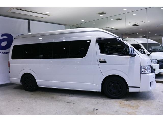 ハイエースコミューター スーパーロングＧＬ　１０人乗り・３ナンバー登録・ディーゼル・ベッドキット・フローリング調・ヒッチメンバー・全方位カメラ・デジタルインナーミラー・アルパインナビ・フルセグＴＶ・ＢＴオーディオ（7枚目）