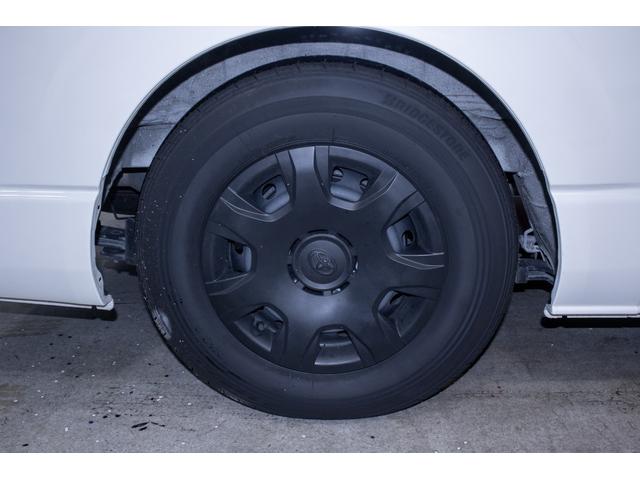 ハイエースコミューター スーパーロングＧＬ　１０人乗り・３ナンバー登録・ディーゼル・ベッドキット・フローリング調・ヒッチメンバー・全方位カメラ・デジタルインナーミラー・アルパインナビ・フルセグＴＶ・ＢＴオーディオ（12枚目）