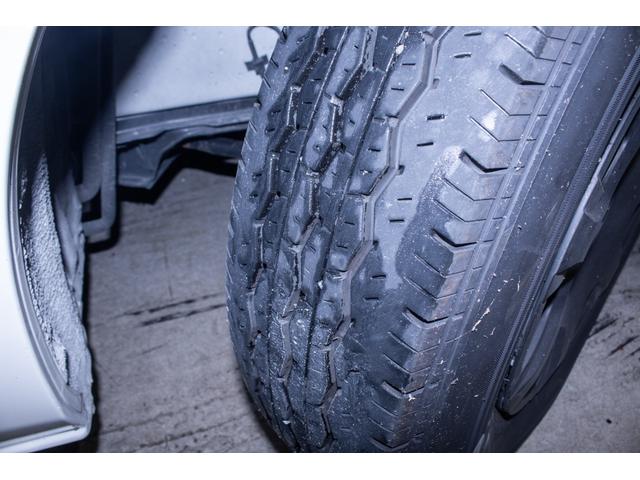 ハイエースコミューター スーパーロングＧＬ　１０人乗り・３ナンバー登録・ディーゼル・ベッドキット・フローリング調・ヒッチメンバー・全方位カメラ・デジタルインナーミラー・アルパインナビ・フルセグＴＶ・ＢＴオーディオ（15枚目）