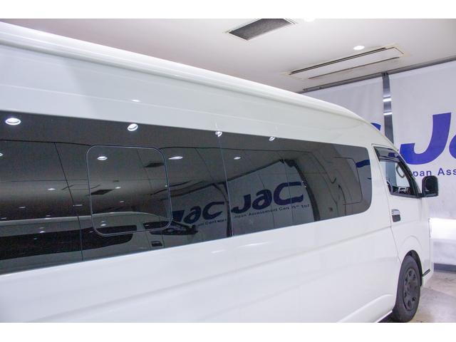 ハイエースコミューター スーパーロングＧＬ　１０人乗り・３ナンバー登録・ディーゼル・ベッドキット・フローリング調・ヒッチメンバー・全方位カメラ・デジタルインナーミラー・アルパインナビ・フルセグＴＶ・ＢＴオーディオ（18枚目）