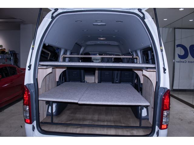 ハイエースコミューター スーパーロングＧＬ　１０人乗り・３ナンバー登録・ディーゼル・ベッドキット・フローリング調・ヒッチメンバー・全方位カメラ・デジタルインナーミラー・アルパインナビ・フルセグＴＶ・ＢＴオーディオ（20枚目）
