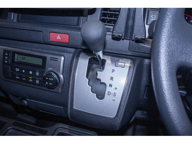 ハイエースコミューター スーパーロングＧＬ　１０人乗り・３ナンバー登録・ディーゼル・ベッドキット・フローリング調・ヒッチメンバー・全方位カメラ・デジタルインナーミラー・アルパインナビ・フルセグＴＶ・ＢＴオーディオ（38枚目）