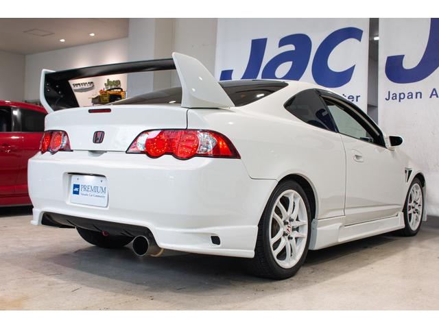 インテグラ タイプＲ　イングスフルエアロ・Ｊ’ｓワイドフェンダー・高瀬スタウトボンネット・ＢＬＩＴＺエアクリーナー・無限サスペンション・ＳＡＲＤキャタライザー・柿本改マフラー・レカロフルバケ・Ｄｅｆｉ追加メーター（8枚目）