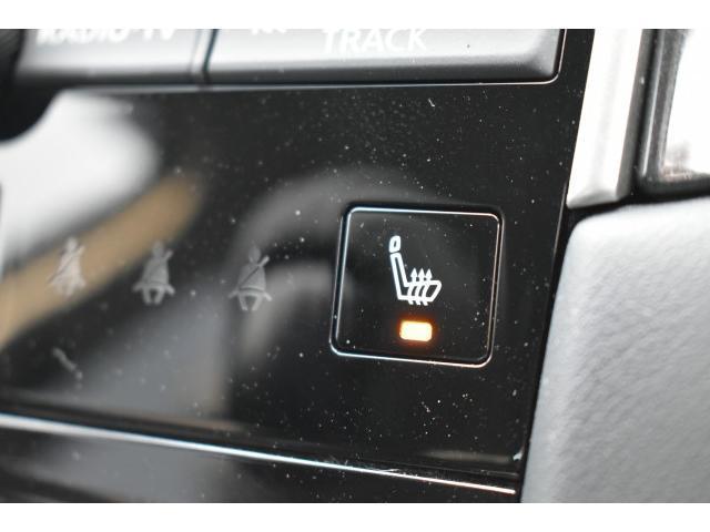 GT タイプP ワンオーナー 純正ナビ フルセグTV 黒革シート アラウンドビューモニター シートヒーター LEDヘッドライト エマージェンシーブレーキ ドライブレコーダー パワーシート インテリキー(9枚目)