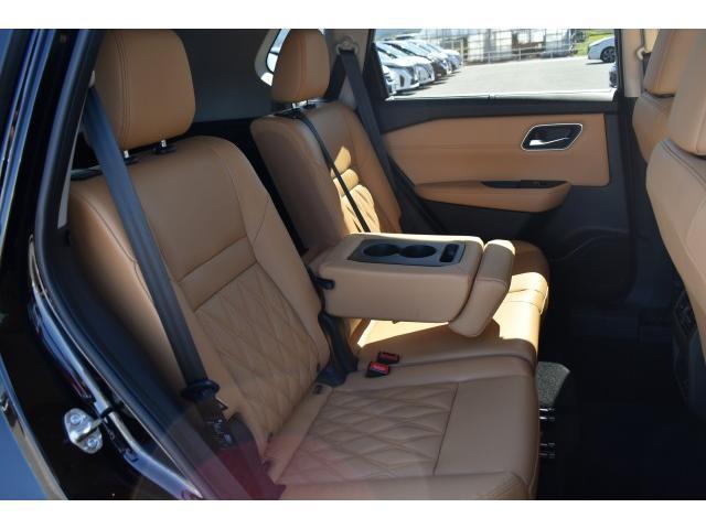 エクストレイル Ｇ　ｅ－４ＯＲＣＥ　弊社試乗車　ガラスルーフ　ＢＯＳＥ　ナッパ革　アダクティブＬＥＤ　ルーフレール　純１２．３ナビ　プロパイ　ＡＶＭ　ワイヤレス充電　ＨＤＭＩ　　ＥＴＣ２．０　シート／ハンドルヒーター　オートバックドア（29枚目）