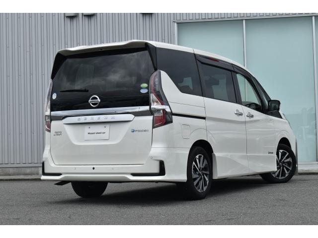セレナ ｅ－パワー　ハイウェイスターＶ　純１０ナビ　後席モニター　前後ドラレコ　ＥＴＣ　プロパイ　アラモニ　インテリミラー　ハンズフリー両オートＳ　ＬＥＤヘッド　セーフティパックＡ　１６ＡＷ　ＷＡＡＣ　エマブレ　コーナーセンサー　踏み間違い（5枚目）