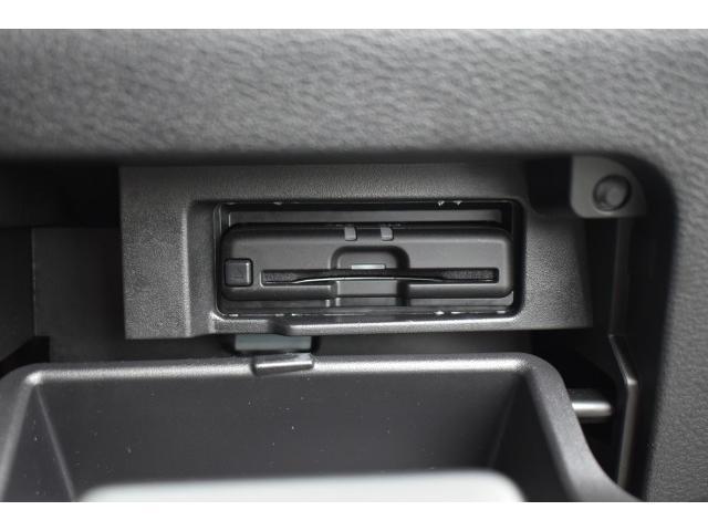 セレナ ｅ－パワー　ハイウェイスターＶ　純１０ナビ　後席モニター　前後ドラレコ　ＥＴＣ　プロパイ　アラモニ　インテリミラー　ハンズフリー両オートＳ　ＬＥＤヘッド　セーフティパックＡ　１６ＡＷ　ＷＡＡＣ　エマブレ　コーナーセンサー　踏み間違い（10枚目）
