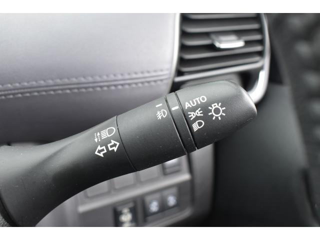 セレナ ｅ－パワー　ハイウェイスターＶ　純１０ナビ　後席モニター　前後ドラレコ　ＥＴＣ　プロパイ　アラモニ　インテリミラー　ハンズフリー両オートＳ　ＬＥＤヘッド　セーフティパックＡ　１６ＡＷ　ＷＡＡＣ　エマブレ　コーナーセンサー　踏み間違い（16枚目）