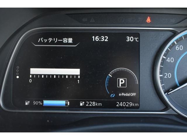 リーフ Ｇ　純９ナビ　フルセグ　プロパイ　前後ドラレコ　　ＥＴＣ２．０　アラモニ　インテリミラー　ＬＥＤヘッド　フォグランプ　寒冷地　シート／ハンドルヒーター　エマブレ　コーナーセンサー　踏み間違い　インテリキー（19枚目）