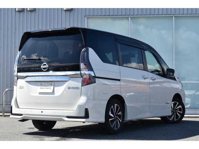セレナ ｅ－パワー　ハイウェイスターＶ　純１０ナビ　前後ドラレコ　ＥＴＣ２．０　プロパイ　アラモニ　インテリミラー　両オートＳ　ＬＥＤヘッド　寒冷地　シート／ハンドルヒーター　１６ＡＷ　　ＷＡＡＣ　エマブレ　コーナーセンサ　ー踏み間違い防止（5枚目）