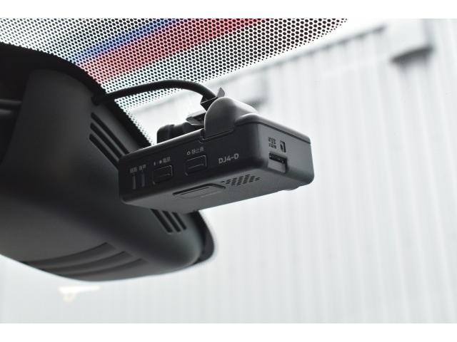 セレナ ｅ－パワー　ハイウェイスターＶ　防水シート　純９ナビ　後席Ｍ　ドラレコ　ＥＴＣ　プロパイ　アラモニ　スマートルームミラー　両オートＳ　ＬＥＤヘッド　パックＢ　寒冷地　シート／ハンドルヒーター　エマブレ　コーナーセンサー　踏み間違い（13枚目）