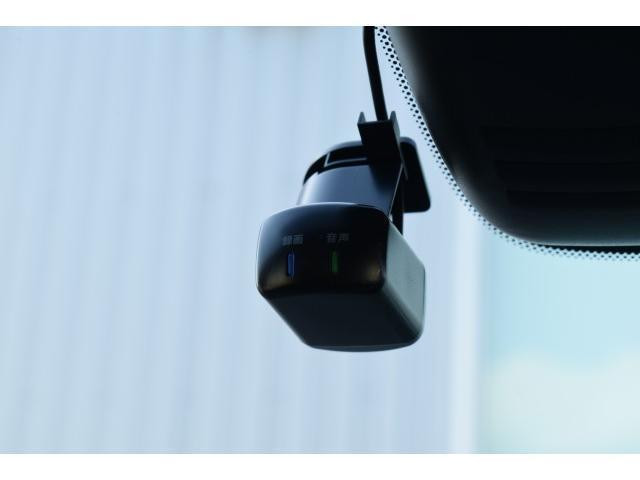 セレナ ｅ－パワー　ハイウェイスターＶ　１オナ　純１０ナビ　ＴＶ　前後ドラレコ　プロパイ　ＡＶＭ　インテリミラー　両オートスライド　ＬＥＤヘッド　寒冷地　シート／ハンドルヒーター　セーフティパックＡ　エマブレ　コーナーセンサー　踏み間違い（16枚目）