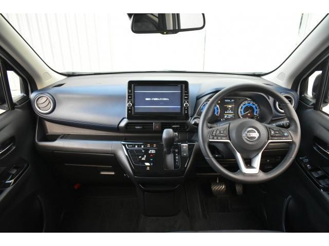 デイズ ハイウェイスター　Ｇターボプロパイロットエディション　純正９インチナビ　フルセグＴＶ　プロパイロット　前後ドラレコ　ＥＴＣ２．０　アラウンドビューモニター　ＬＥＤヘッド　エマブレ　コーナーセンサー　踏み間違い防止　車線逸脱防止　インテリキー（6枚目）