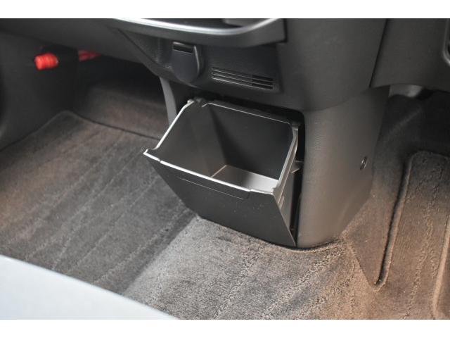 デイズ ハイウェイスター　Ｇターボプロパイロットエディション　純正９インチナビ　フルセグＴＶ　プロパイロット　前後ドラレコ　ＥＴＣ２．０　アラウンドビューモニター　ＬＥＤヘッド　エマブレ　コーナーセンサー　踏み間違い防止　車線逸脱防止　インテリキー（16枚目）