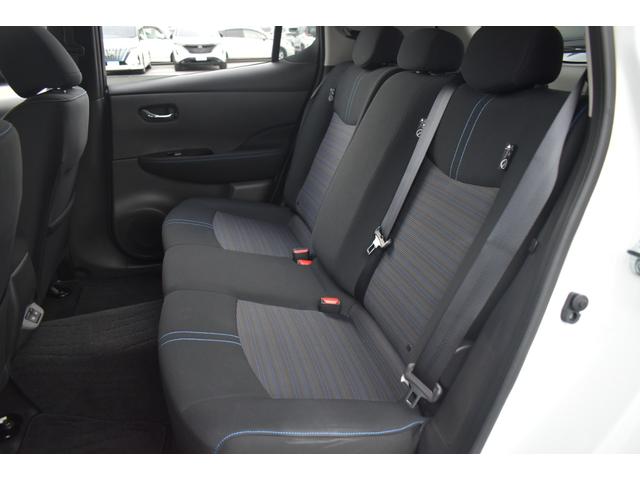 リーフ Ｘ　Ｖセレクション　純正９インチナビ　フルセグＴＶ　プロパイ　ＥＴＣ２．０　アラモニ　インテリミラー　ＬＥＤヘッド　シート／ハンドルヒーター　エマブレ　コーナーセンサー　踏み間違い防止　インテリキー　充電ケーブル（26枚目）