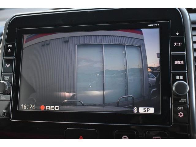 セレナ ニスモ　純９ナビ　後席フリップダウンＭ　プロパイ　スマートミラー　ＡＶＭ　ＥＴＣ　ドラレコ　両側オートＳ　ＮＩＳＭＯセーフティパック　快適パック　エンジンスターター　エマブレ　コーナーセンサー　踏み間違い防止（12枚目）