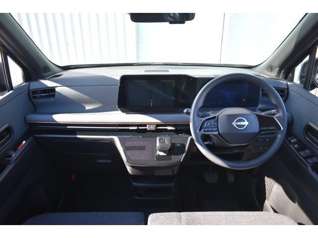 サクラ Ｘ　純９インチナビ　フルセグＴＶ　前後ドラレコ　ＥＴＣ　アラウンドビューモニター　ＬＥＤヘッド　エマブレ　コーナーセンサー　踏み間違い　インテリキー　充電ケーブル（6枚目）