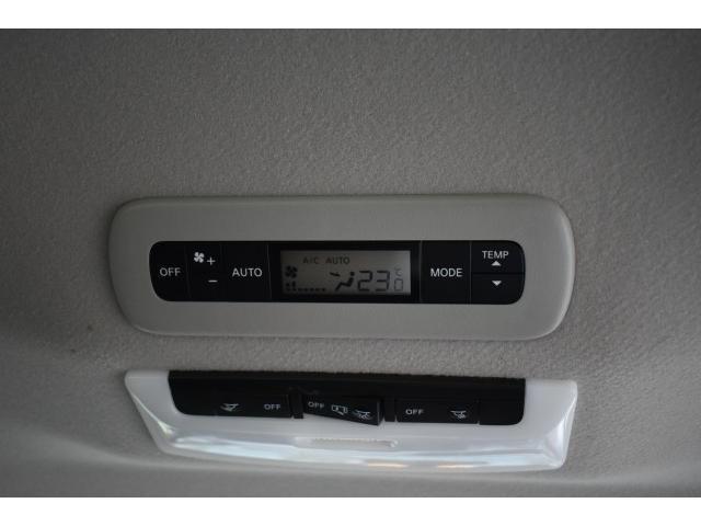 セレナ ｅ－パワー　ハイウェイスターＶ　１オナ　純１０ナビ　ＥＴＣ２．０　前後ドラレコ　プロパイ　アラモニ　インテリミラー　両オートＳ　ＬＥＤヘッド　寒冷地　シート／ハンドルヒーター　デュアルＡＣ　パックＡ　　コーナーセンサー　踏み間違い（16枚目）