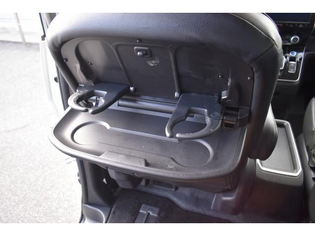 セレナ ｅ－パワー　ハイウェイスターＶ　１オナ　純１０ナビ　ＥＴＣ２．０　前後ドラレコ　プロパイ　アラモニ　インテリミラー　両オートＳ　ＬＥＤヘッド　寒冷地　シート／ハンドルヒーター　デュアルＡＣ　パックＡ　　コーナーセンサー　踏み間違い（20枚目）