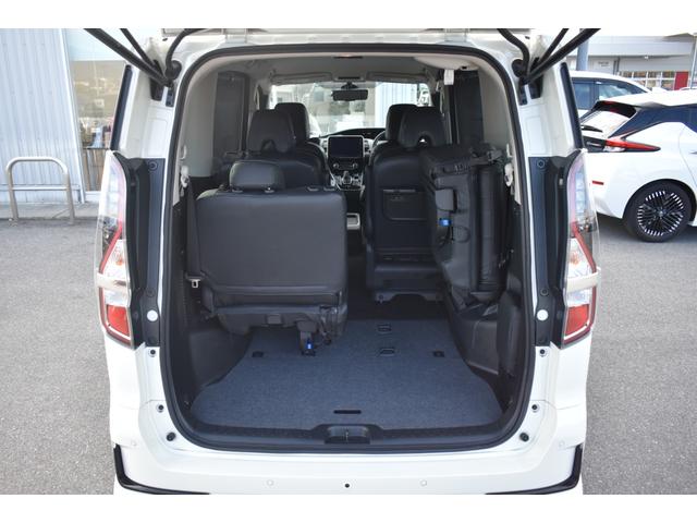 セレナ ｅ－パワー　ハイウェイスターＶ　１オナ　純１０ナビ　ＥＴＣ２．０　前後ドラレコ　プロパイ　アラモニ　インテリミラー　両オートＳ　ＬＥＤヘッド　寒冷地　シート／ハンドルヒーター　デュアルＡＣ　パックＡ　　コーナーセンサー　踏み間違い（28枚目）