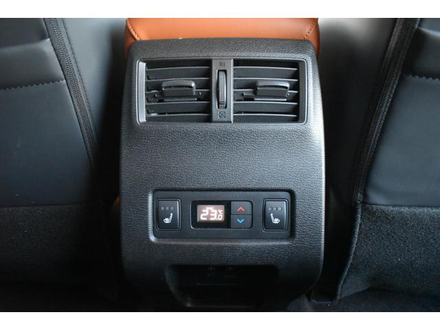 アウトランダーPHEV P 1オナ 純9ナビ TV BOSE ETC2.0 前後ドラレコ マイパイ アラモニ ワイヤレス充電 パワーシート 本革シート シート/ハンドルヒーター オートバックドア LEDヘッド コーナーセンサー(19枚目)