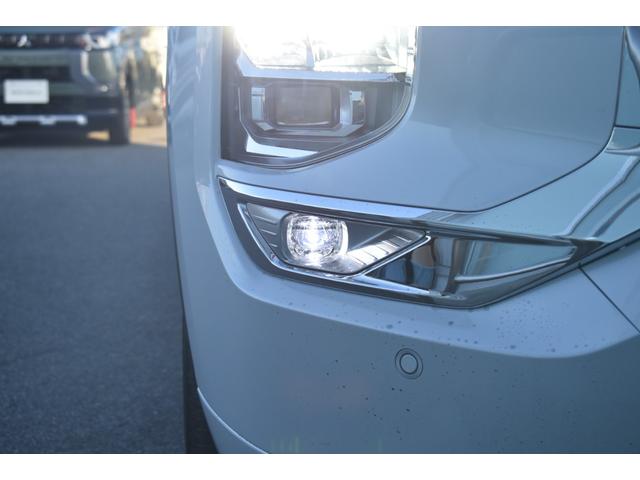 アウトランダーPHEV P 1オナ 純9ナビ TV BOSE ETC2.0 前後ドラレコ マイパイ アラモニ ワイヤレス充電 パワーシート 本革シート シート/ハンドルヒーター オートバックドア LEDヘッド コーナーセンサー(42枚目)