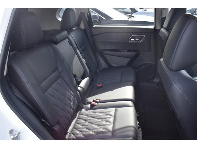 エクストレイル G e-4ORCE 純12.3ナビ ナッパレザー アダクティブLEDヘッド ルーフレール 前・内ドラレコ プロパイ ETC2.0 アラモニ インテリミラー シート/ハンドルヒーター パワーシート オートバックドア SOS(27枚目)