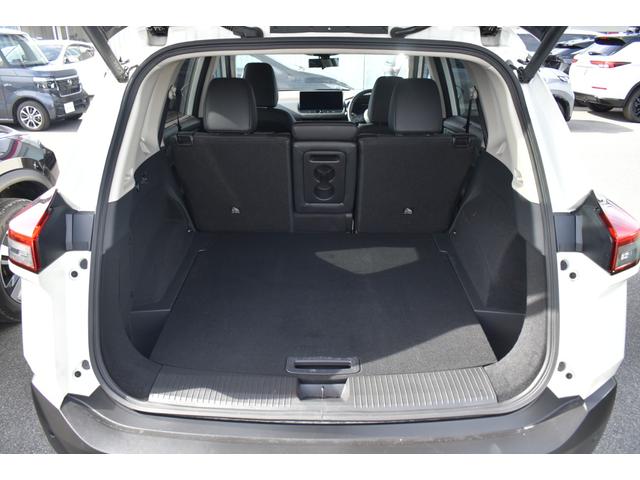 エクストレイル G e-4ORCE 純12.3ナビ ナッパレザー アダクティブLEDヘッド ルーフレール 前・内ドラレコ プロパイ ETC2.0 アラモニ インテリミラー シート/ハンドルヒーター パワーシート オートバックドア SOS(31枚目)