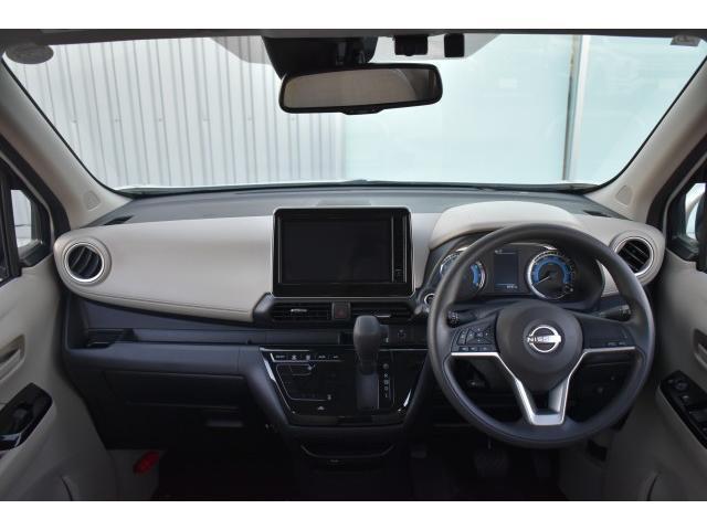 デイズ Ｘ　純９インチナビ　フルセグＴＶ　前・内ドラレコ　ＥＴＣ　アラウンドビューモニター　ＳＯＳコール　ＬＥＤヘッド　エマブレ　コーナーセンサー　踏み間違い　インテリキー（6枚目）