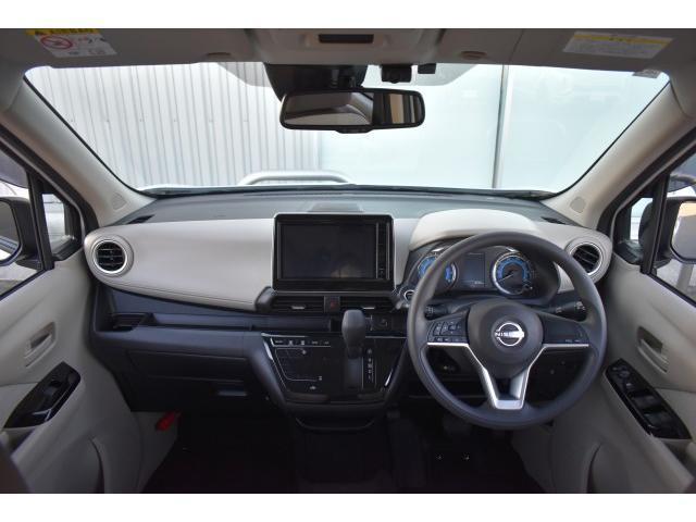 デイズ Ｘ　純９ナビ　フルセグＴＶ　アラウンドビューモニター　室内・前ドラレコ　ＥＴＣ　ＳＯＳコール　ＬＥＤヘッドライト　エマブレ　コーナーセンサー　踏み間違い防止　インテリキー（6枚目）