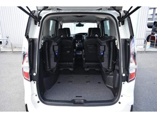 セレナ e-パワー ハイウェイスターV 防水シート 1オナ 純10ナビ TV ETC ドラレコ プロパイ アラモニ インテリミラー 両オートS LEDヘッド パックA 寒冷地 シート/ハンドルヒーター 純16AW エマブレ 踏み間違い防止(31枚目)