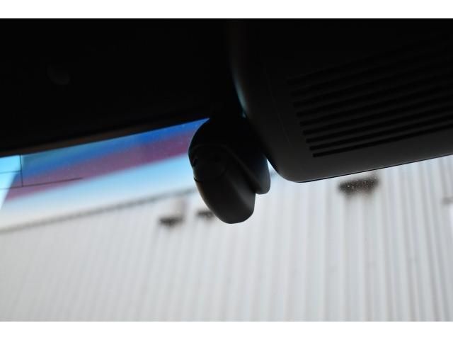 Ｎ－ＢＯＸカスタム Ｇ・スロープＬホンダセンシング　純８インチナビ　フルセグＴＶ　前後ドラレコ　ＥＴＣ　バックカメラ　両オートスライド　クルコン　シートヒーター　ＬＥＤヘッドライト　ホンダセンシング　車椅子スローパー　電動ウインチ　スマートキー（11枚目）