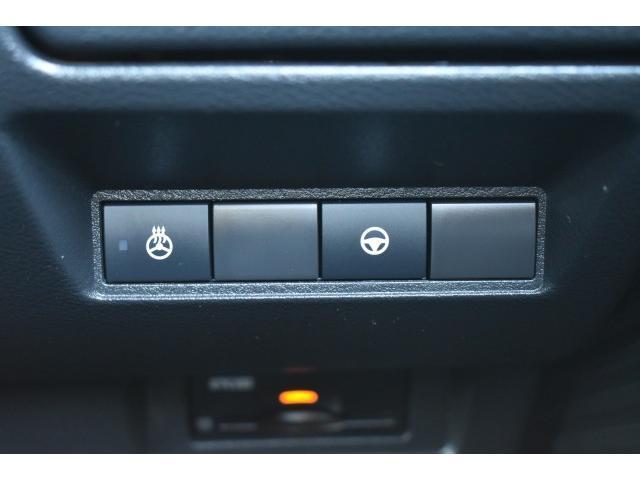 オーラ ニスモ　ＮＣ９ナビ　フルセグ　プロパイ　ＥＴＣ２．０　ＳＯＳ　ワイヤレス充電　アラモニ　インテリミラー　アダクティブＬＥＤヘッド　寒冷地　シート／ハンドルヒーター　エマブレ　コーナーセンサー　踏み間違い防止（18枚目）