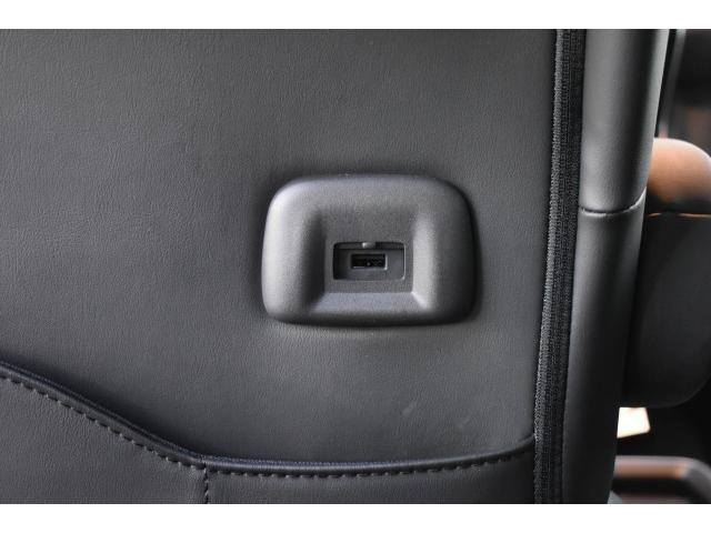 セレナ e-パワー ハイウェイスターV 防水シート 純10ナビ ドラレコ ETC プロパイ アラモニ インテリミラー 両オートS LEDヘッド パックA 寒冷地 シート/ハンドルヒーター WAAC エマブレ コーナーセンサー 踏み間違い防止(14枚目)