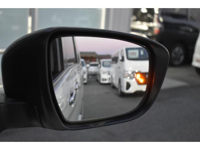 セレナ e-パワー ハイウェイスターV 防水シート 純10ナビ ドラレコ ETC プロパイ アラモニ インテリミラー 両オートS LEDヘッド パックA 寒冷地 シート/ハンドルヒーター WAAC エマブレ コーナーセンサー 踏み間違い防止(33枚目)