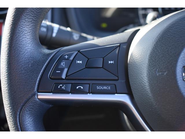 ノート ｅ－パワー　Ｘ　ブラックアロー　純正ナビ　フルセグＴＶ　ドラレコ　ＥＴＣ　アラウンドビューモニター　インテリルームミラー　クルコン　ＬＥＤヘッド　エマブレ　コーナーセンサー　踏み間違い防止　インテリキー（13枚目）