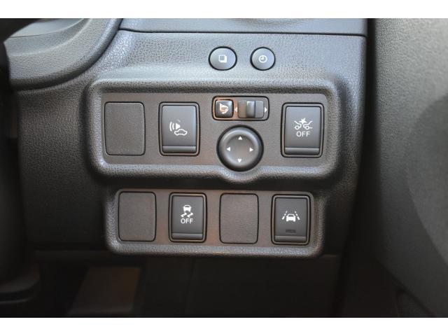 ノート ｅ－パワー　Ｘ　ブラックアロー　純正ナビ　フルセグＴＶ　ドラレコ　ＥＴＣ　アラウンドビューモニター　インテリルームミラー　クルコン　ＬＥＤヘッド　エマブレ　コーナーセンサー　踏み間違い防止　インテリキー（17枚目）