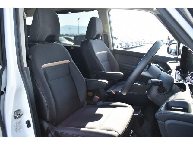 セレナ e-パワー ハイウェイスターV 純12.3ナビ 前後ドラレコ ETC2.0 ワイヤレス充電 アラモニ インテリミラー プロパイ 寒冷地 シート/ハンドルヒーター PTC素子 AC100V電源 アダクティブLEDヘッド 踏み間違い防止(26枚目)