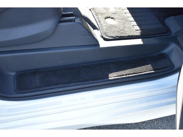 セレナ e-パワー ハイウェイスターV 純12.3ナビ 前後ドラレコ ETC2.0 ワイヤレス充電 アラモニ インテリミラー プロパイ 寒冷地 シート/ハンドルヒーター PTC素子 AC100V電源 アダクティブLEDヘッド 踏み間違い防止(33枚目)