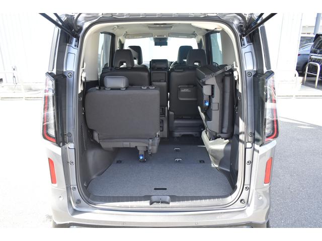 セレナ ハイウェイスターV AーWINエアロ 純12.3ナビ TV 後席M プロパイ アラモニ インテリミラー 前後ドラレコ SOS ワイヤレス充電 両オートS アダクティブLEDヘッド エマブレ コーナーセンサ 踏み間違い防止(34枚目)