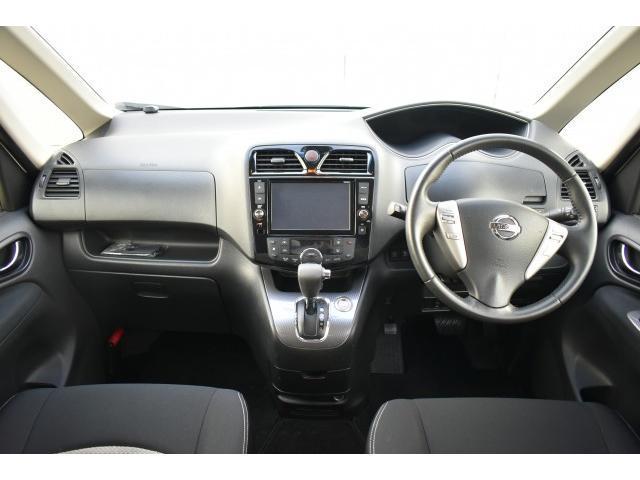 セレナ ライダパフォマンススペックブラックラインZZ SHV 純8インチナビ フルセグTV 後席フリップダウンモニター アラウンドビューモニター ETC ドラレコ 両側オートスライド クルコン エマブレ コーナーセンサー 踏み間違い インテリキー(6枚目)