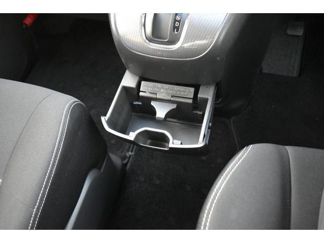 セレナ ライダパフォマンススペックブラックラインZZ SHV 純8インチナビ フルセグTV 後席フリップダウンモニター アラウンドビューモニター ETC ドラレコ 両側オートスライド クルコン エマブレ コーナーセンサー 踏み間違い インテリキー(19枚目)